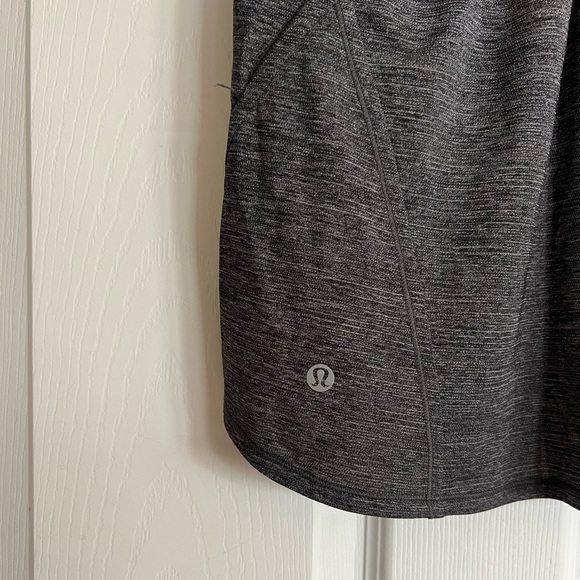 Lululemon tank - Picture 5 of 6